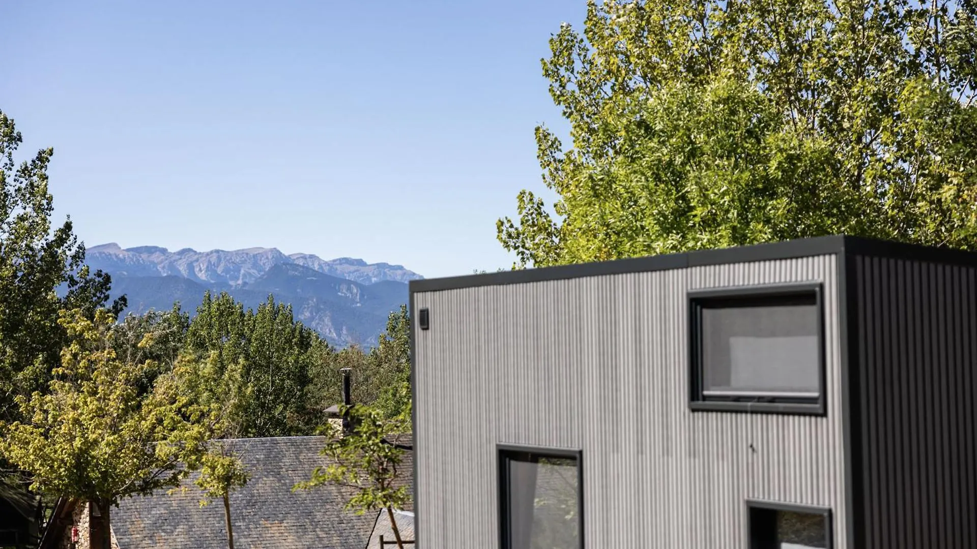 Hotel Basecamps Cerdanya Caixans Hiszpania