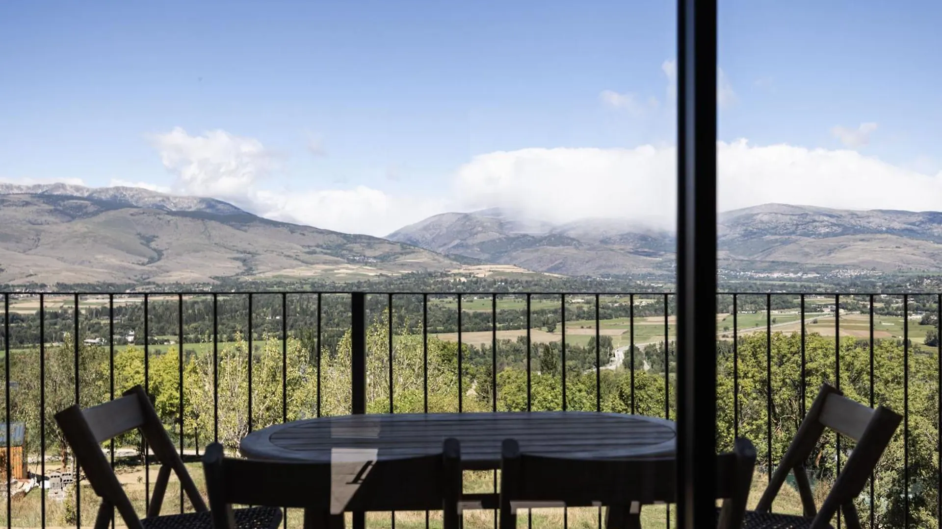 Hotel Basecamps Cerdanya Caixans 0*,  Hiszpania